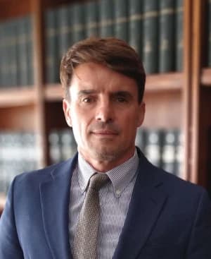 Christian Mc Innes — Especialista en Derecho del Trabajo